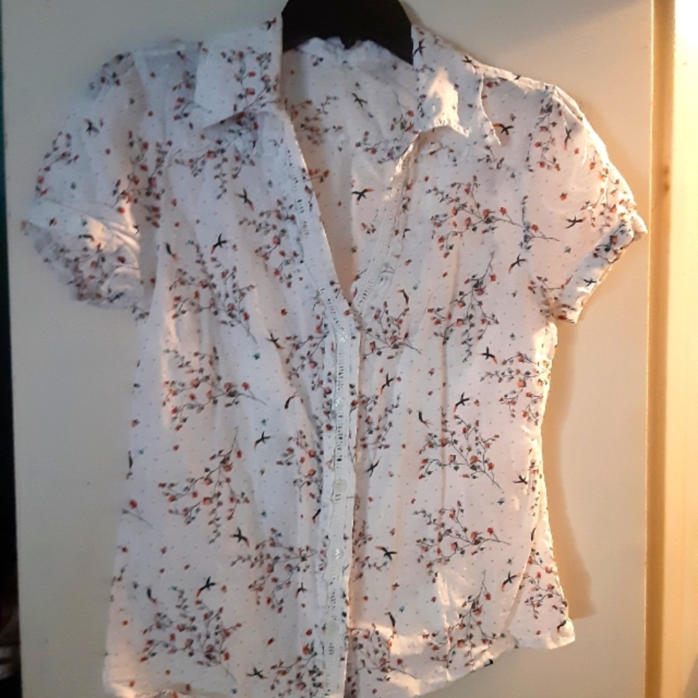 6 degrees top size M button up